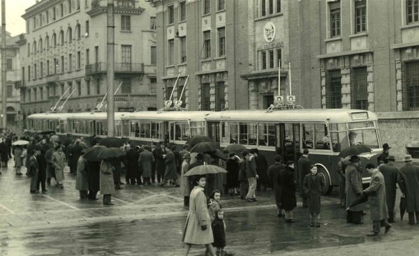 56 - DONNE, UOMINI, LUOGHI TRA GUERRA E DOPOGUERRA. BERGAMO E DINTORNI (NOVITÀ)