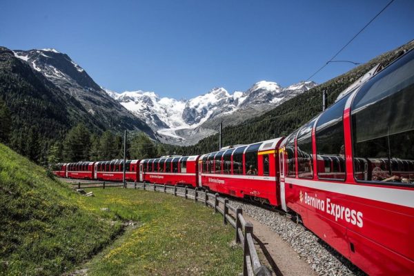 * 807 -Trenino rosso del Bernina.