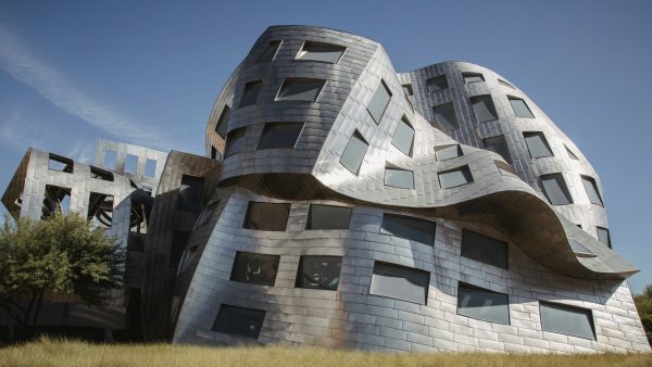 13 - VIAGGIO NELL'ARCHITETTURA MODERNA E CONTEMPORANEA