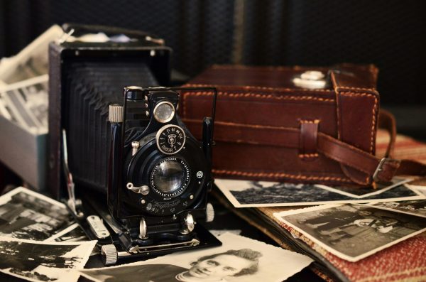 34 - SCATTI NEL TEMPO: LA FOTOGRAFIA E LE SUE STORIE	(NOVITÀ)