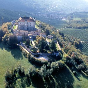 * 835 - Castelli e ville di delizia nei dintorni di  Trento